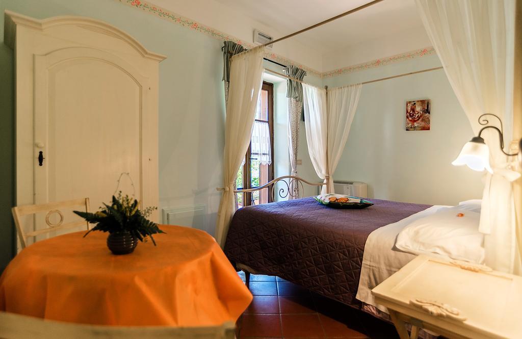 B&B 8380 Saturnia Terme Esterno foto